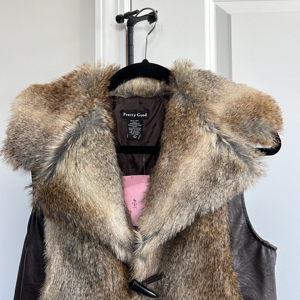 Fur Vest - Picture 3 of 4